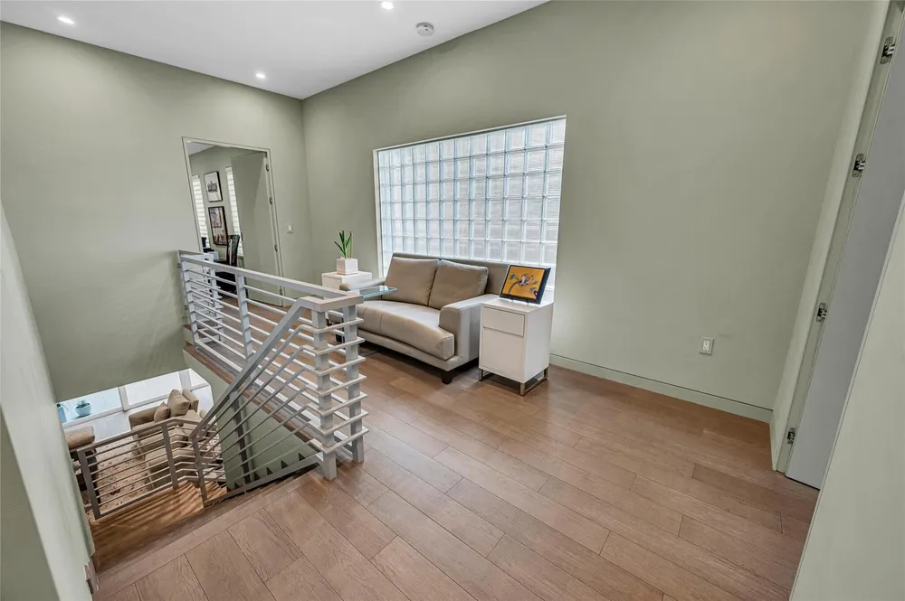 1200 NE 2nd St, Fort Lauderdale, FL 33301