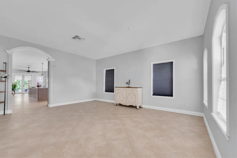 3003 W Leroy St, Tampa, FL 33607