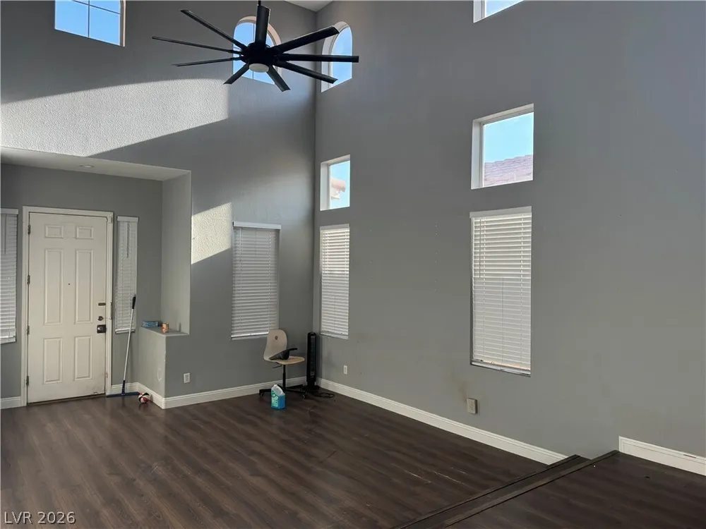 9712 Gentle Spirit Dr, Las Vegas, NV 89148
