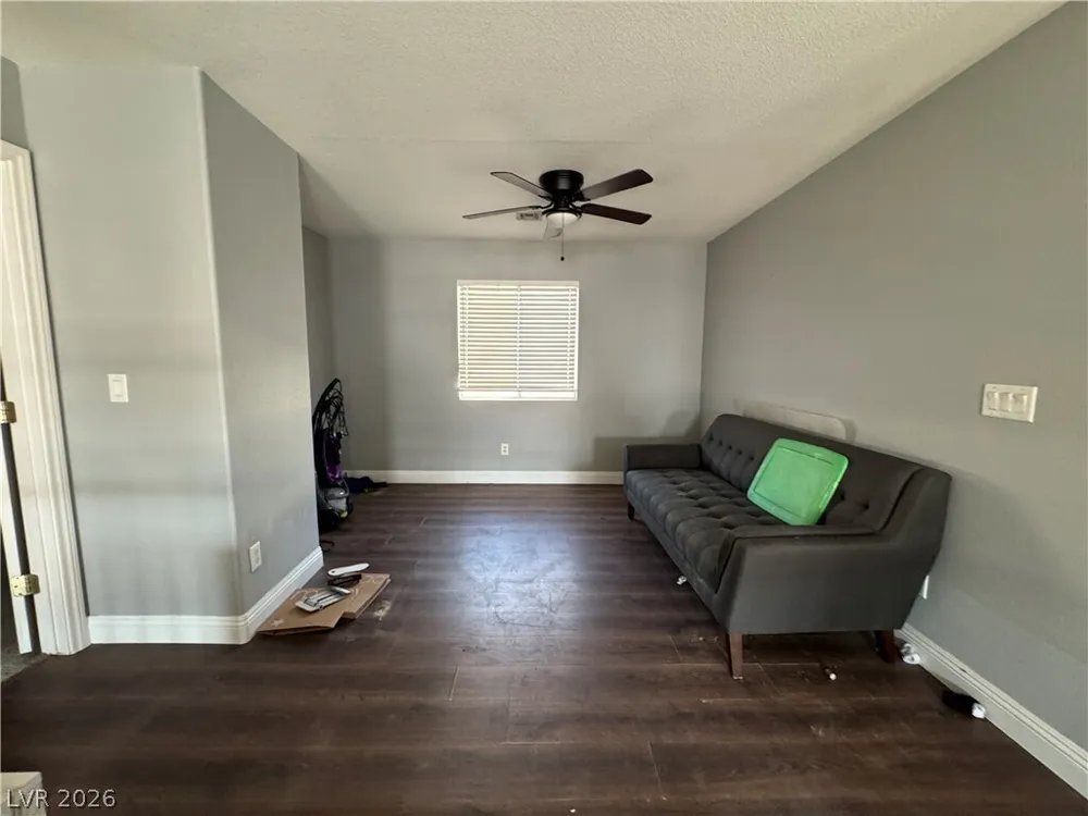 9712 Gentle Spirit Dr, Las Vegas, NV 89148