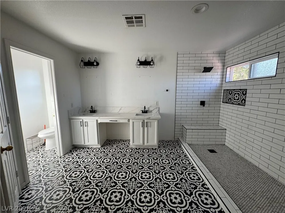 9712 Gentle Spirit Dr, Las Vegas, NV 89148