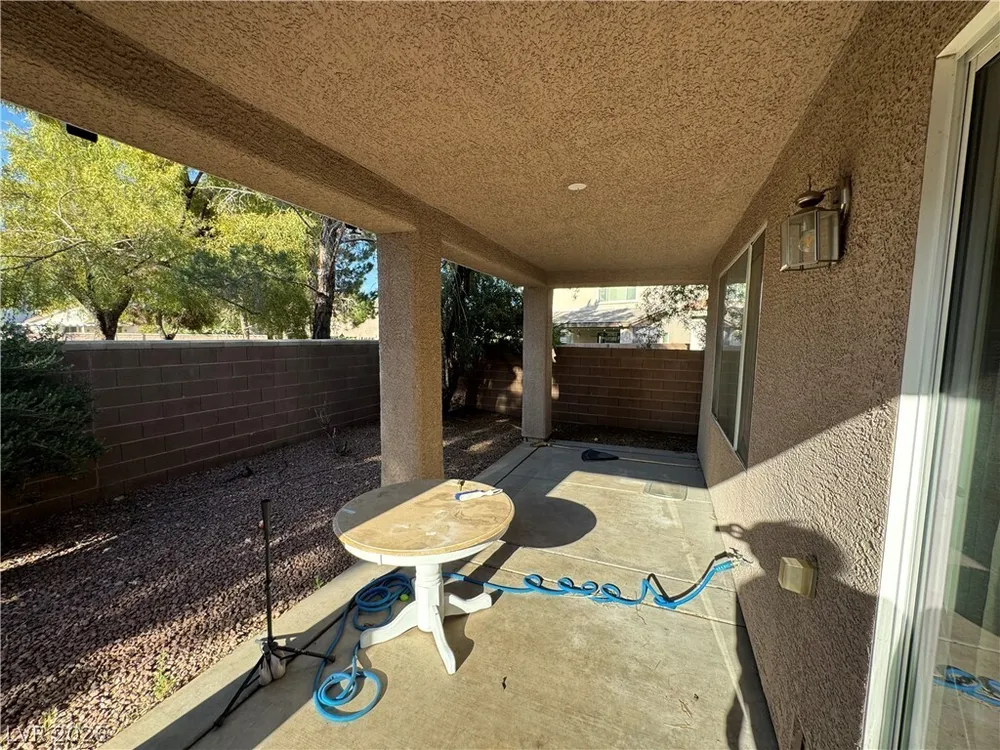 9712 Gentle Spirit Dr, Las Vegas, NV 89148