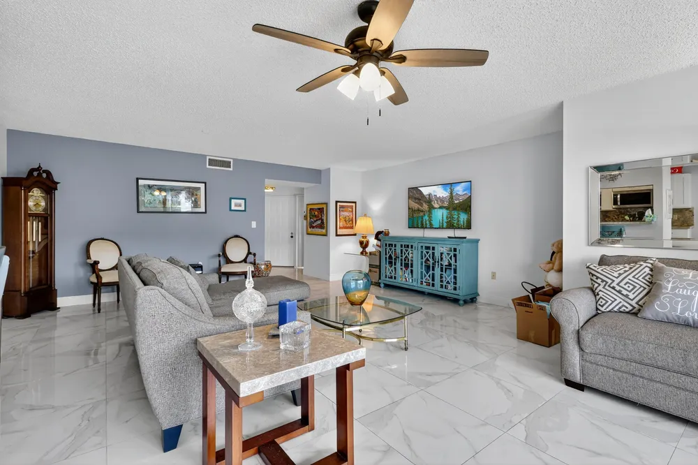 110 Half Moon Circle, Hypoluxo, FL 33462