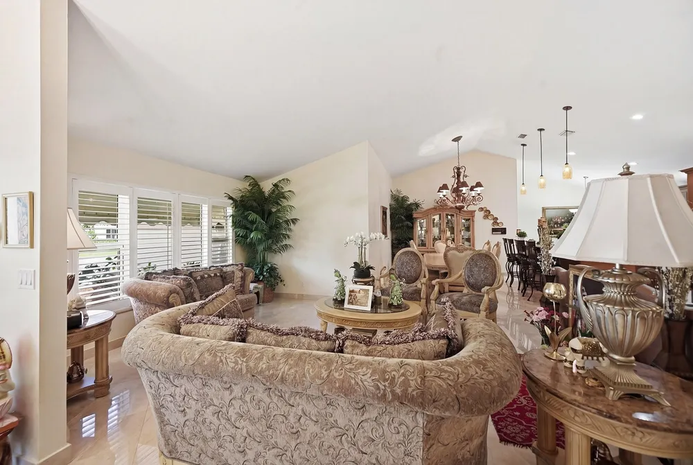 5884 Laurel Green Circle, Boynton Beach, FL 33437