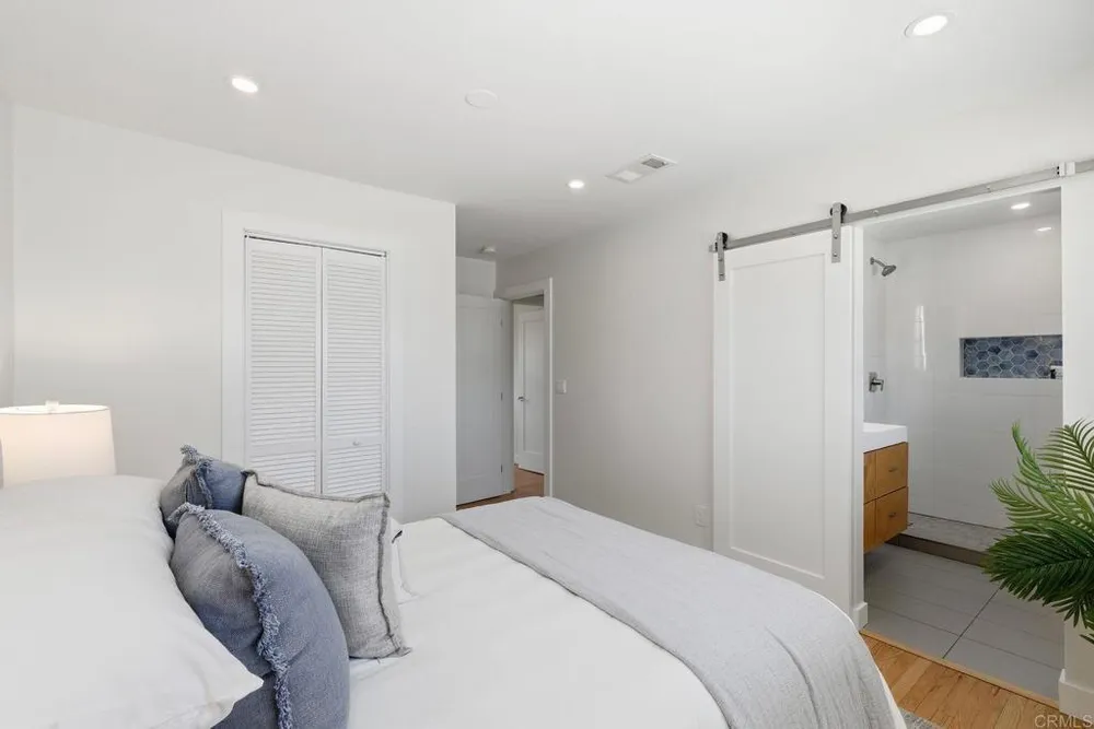 8135 Whelan Dr, San Diego, CA 92119