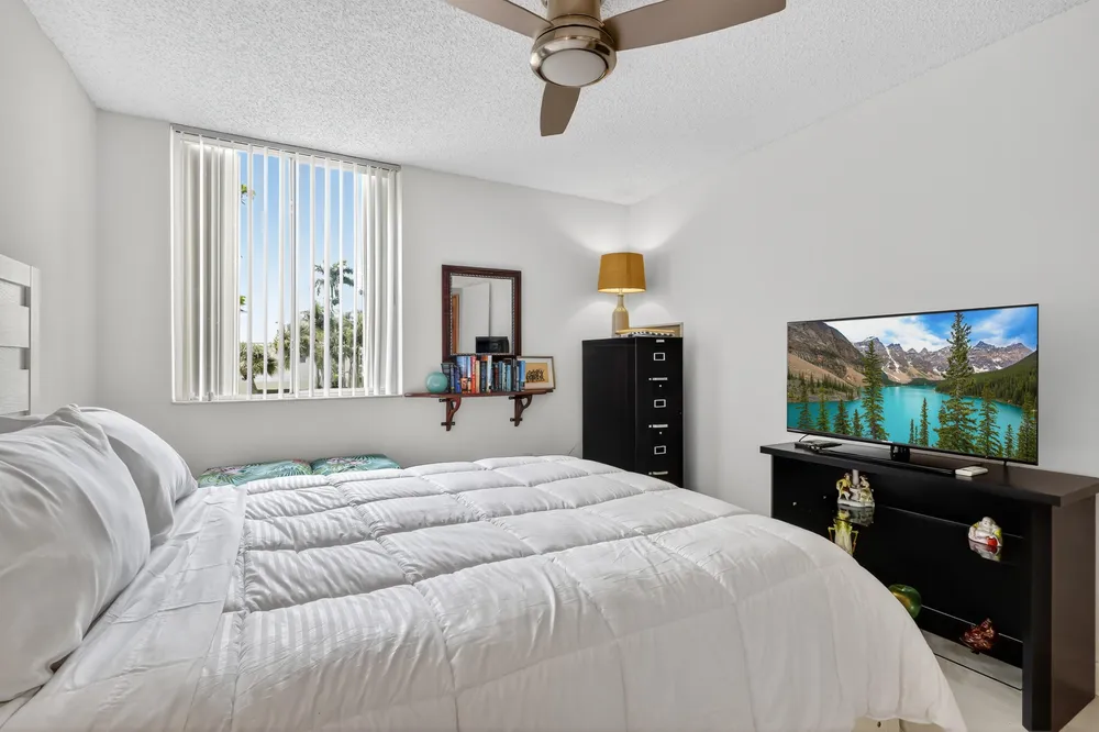 110 Half Moon Circle, Hypoluxo, FL 33462