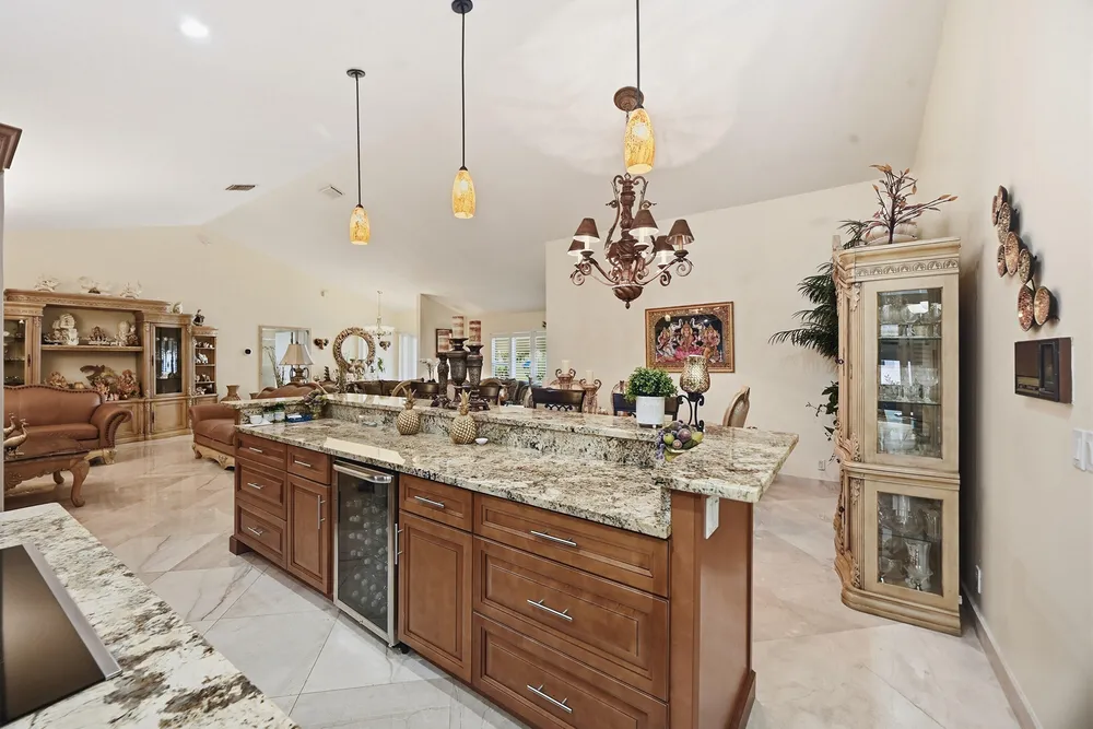 5884 Laurel Green Circle, Boynton Beach, FL 33437