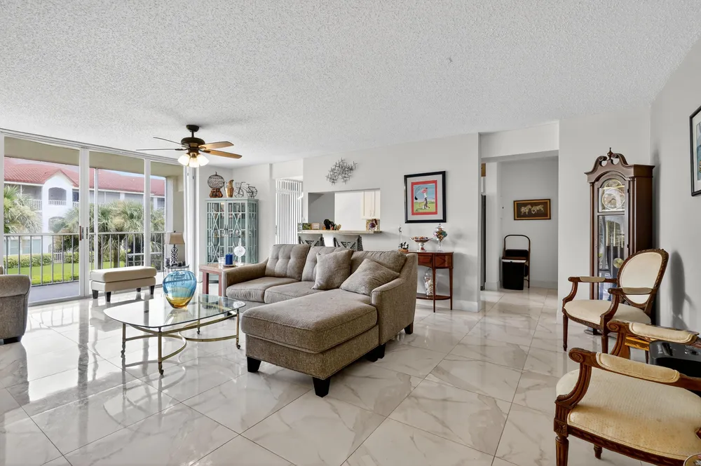 110 Half Moon Circle, Hypoluxo, FL 33462