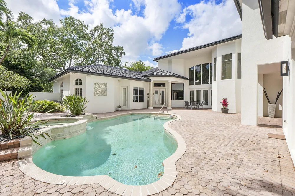 6015 Pinewood Ave, Parkland, FL 33067