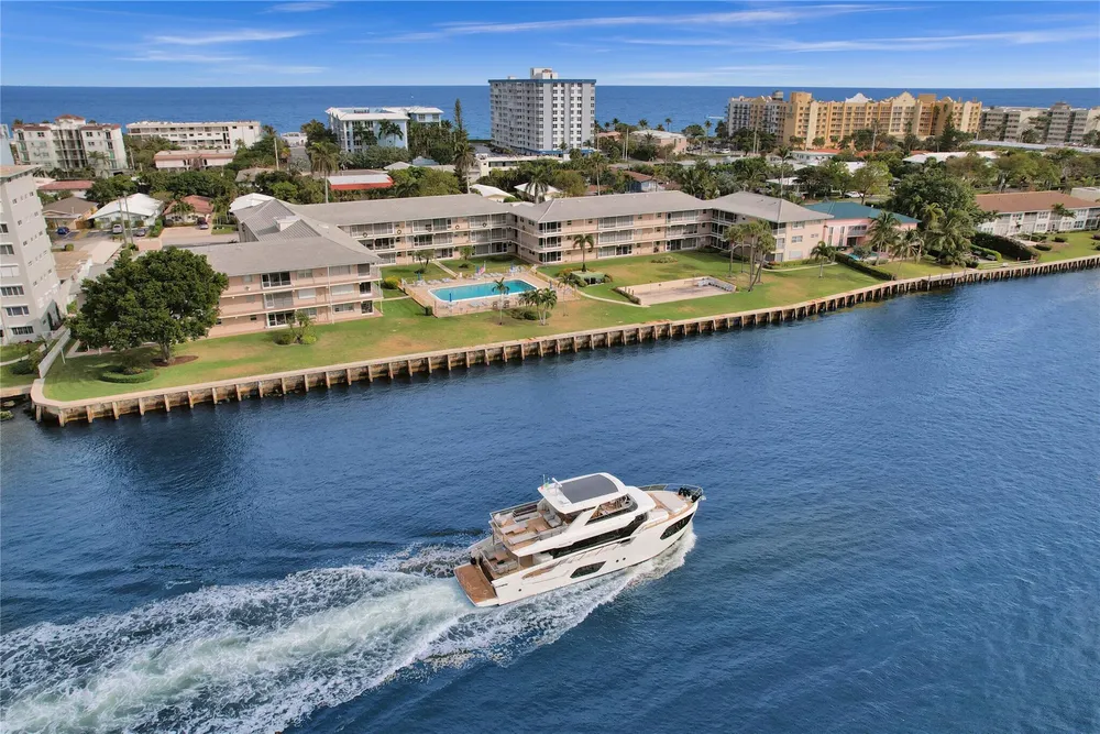 745 SE 19th Ave, Deerfield Beach, FL 33441