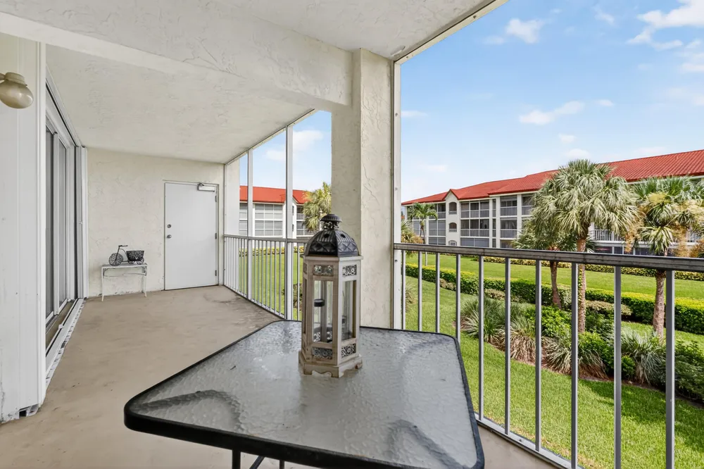 110 Half Moon Circle, Hypoluxo, FL 33462