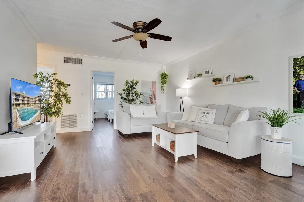 745 SE 19th Ave, Deerfield Beach, FL 33441