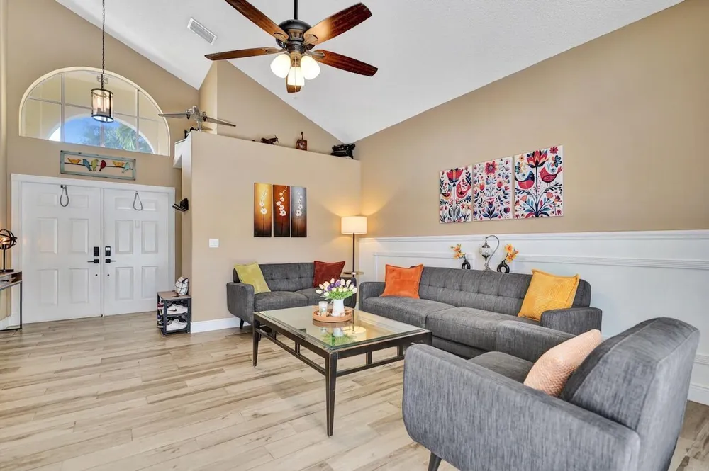 6423 Barton Creek Circle, Lake Worth Beach, FL 33463