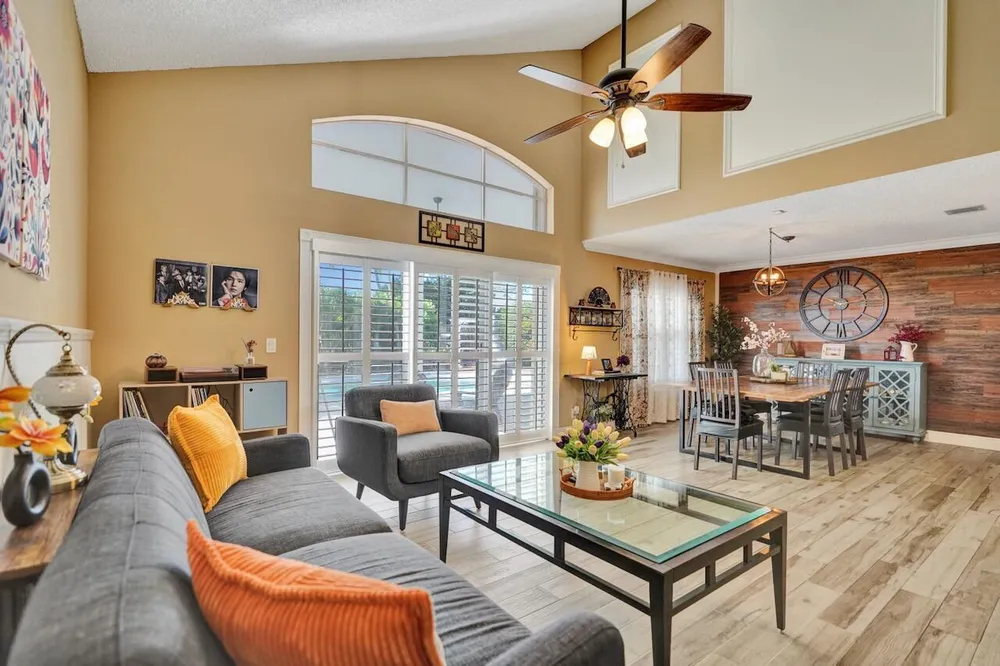 6423 Barton Creek Circle, Lake Worth Beach, FL 33463