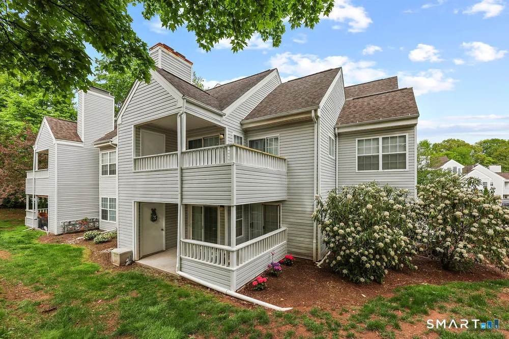 1-9 Forest Glen Circle, Middletown, CT 06457