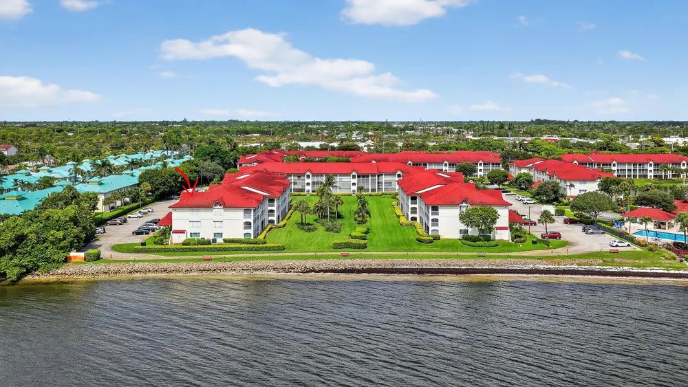 110 Half Moon Circle, Hypoluxo, FL 33462