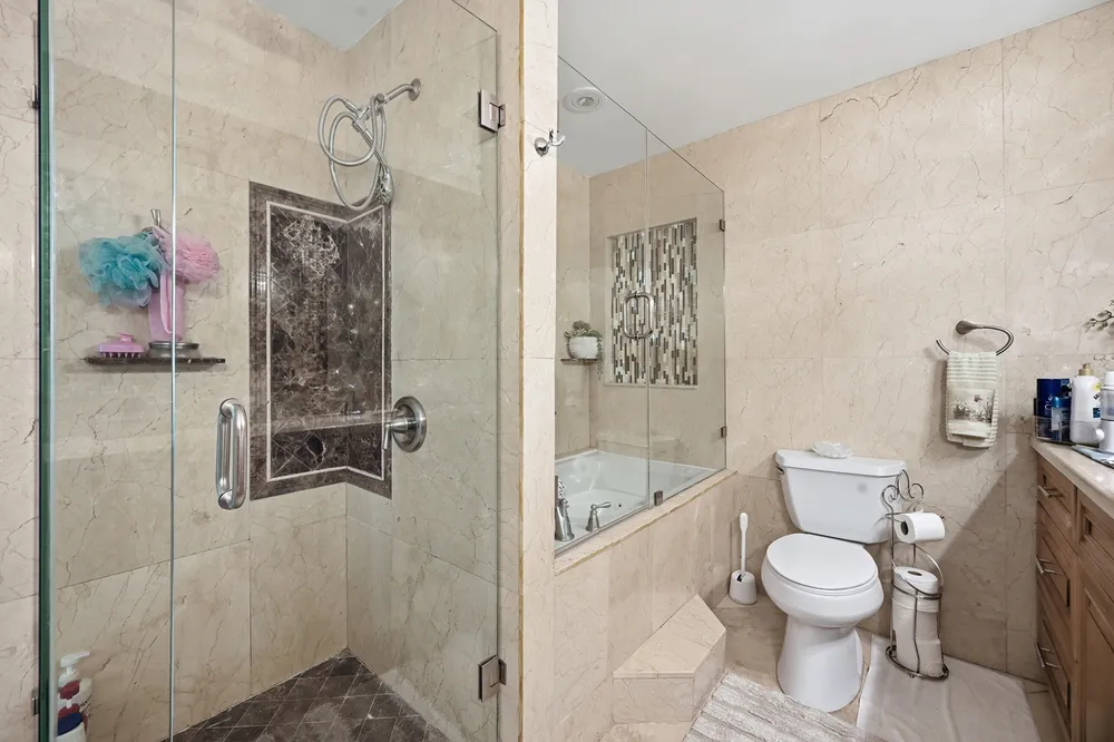 5884 Laurel Green Circle, Boynton Beach, FL 33437