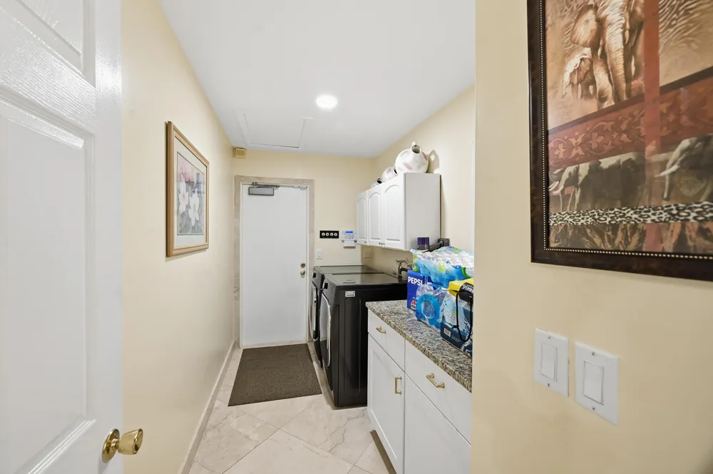 5884 Laurel Green Circle, Boynton Beach, FL 33437