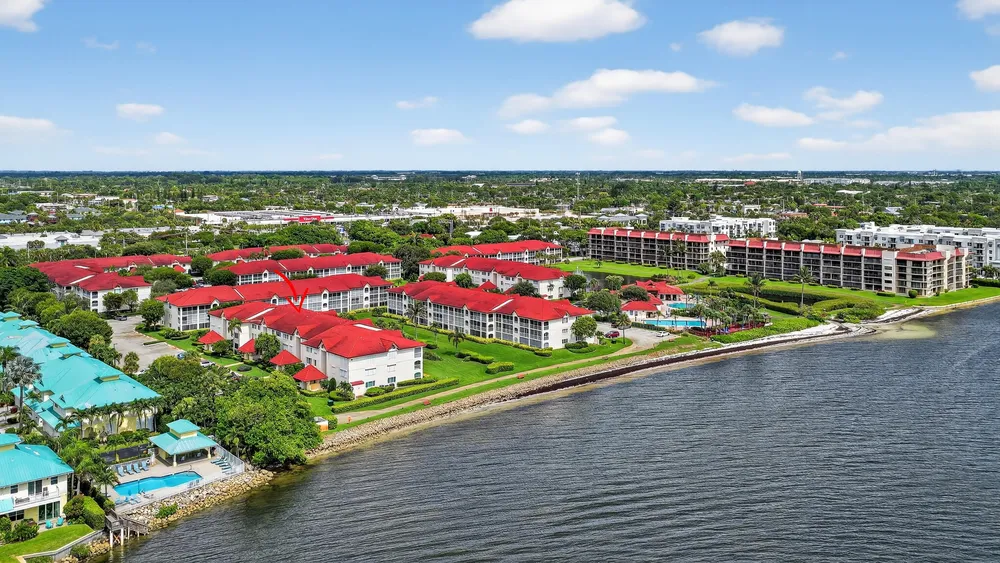 110 Half Moon Circle, Hypoluxo, FL 33462