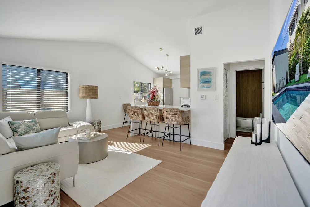 225 NE 10th St, Delray Beach, FL 33444
