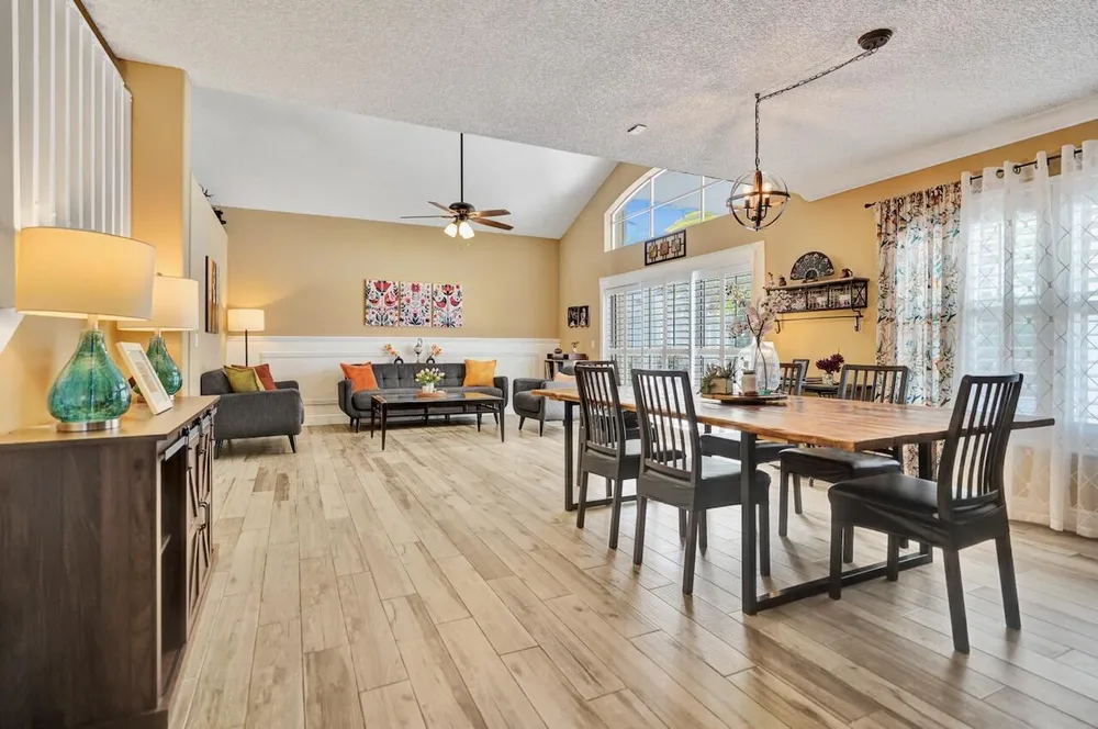 6423 Barton Creek Circle, Lake Worth Beach, FL 33463