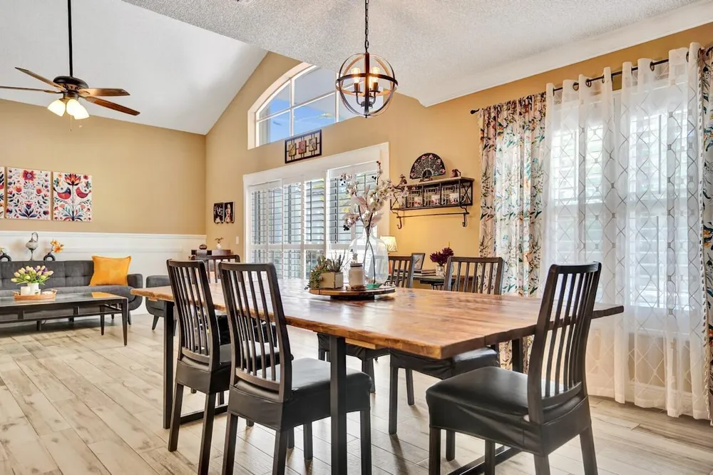 6423 Barton Creek Circle, Lake Worth Beach, FL 33463