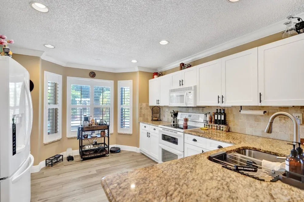 6423 Barton Creek Circle, Lake Worth Beach, FL 33463