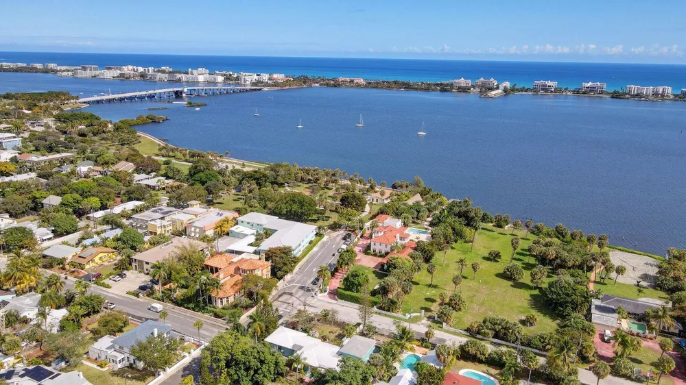 221 S Ocean Breeze, Lake Worth Beach, FL 33460