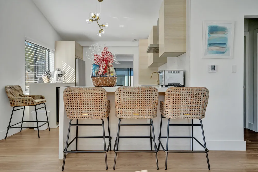 225 NE 10th St, Delray Beach, FL 33444