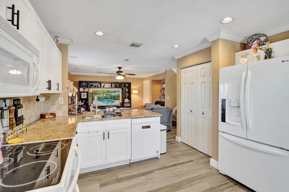 6423 Barton Creek Circle, Lake Worth Beach, FL 33463