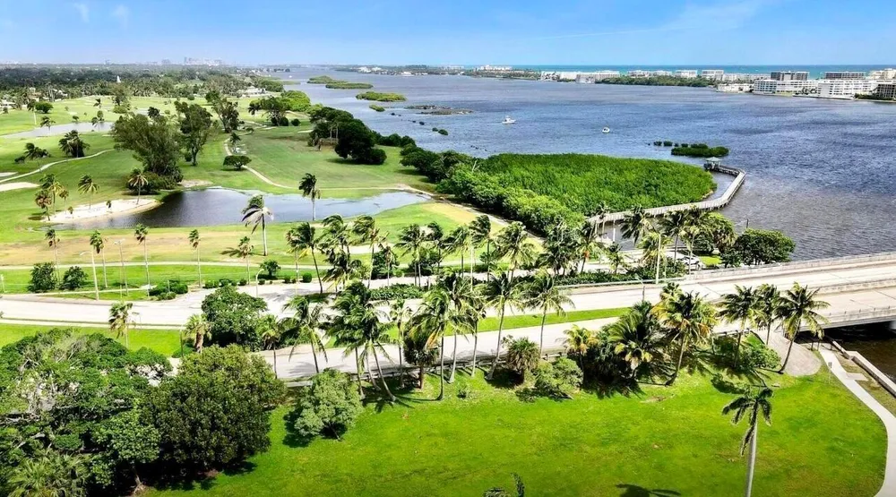 221 S Ocean Breeze, Lake Worth Beach, FL 33460