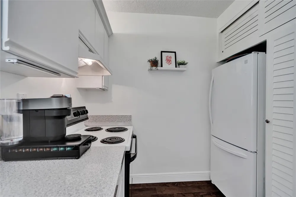 745 SE 19th Ave, Deerfield Beach, FL 33441