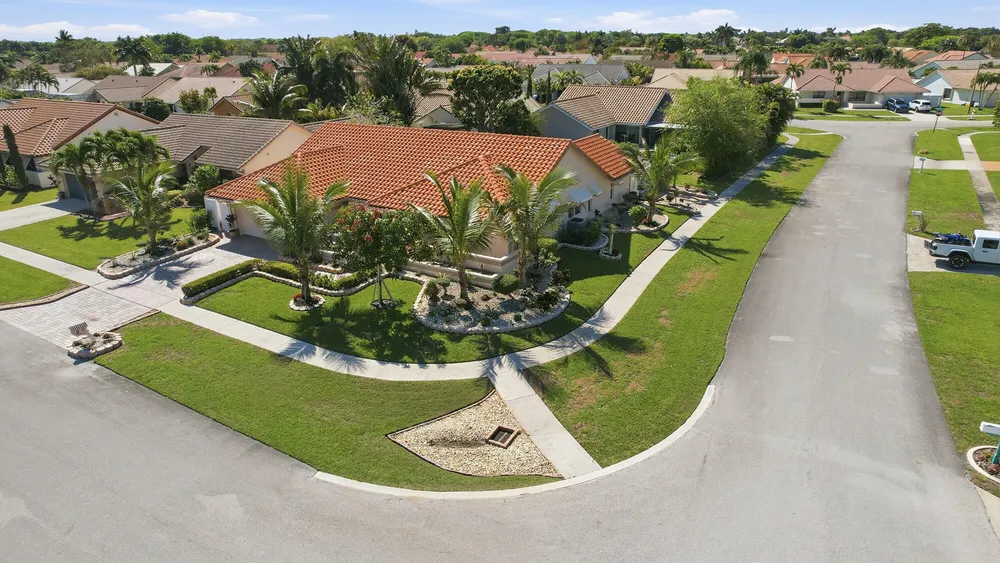 5884 Laurel Green Circle, Boynton Beach, FL 33437