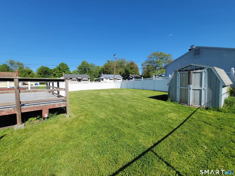 7 Devens St, New Britain, CT 06051