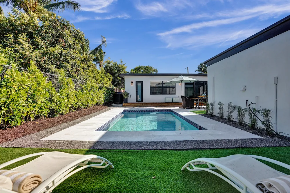 225 NE 10th St, Delray Beach, FL 33444