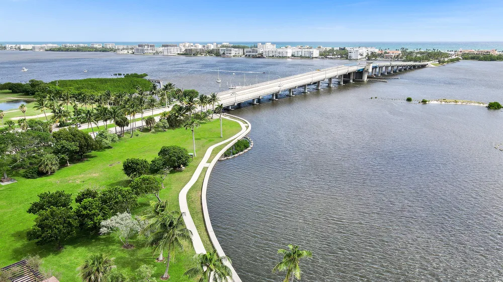 221 S Ocean Breeze, Lake Worth Beach, FL 33460