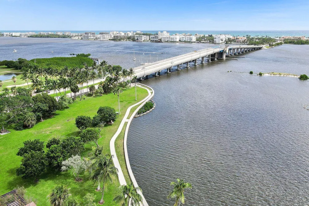 221 S Ocean Breeze, Lake Worth Beach, FL 33460