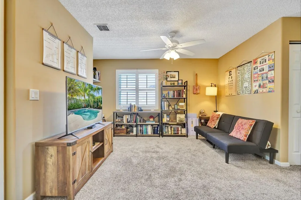 6423 Barton Creek Circle, Lake Worth Beach, FL 33463