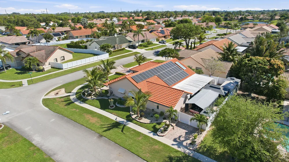 5884 Laurel Green Circle, Boynton Beach, FL 33437