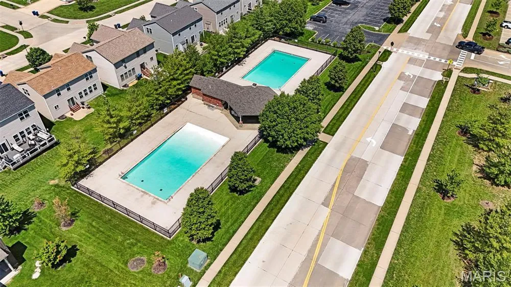 124 Central Park Ave, Wentzville, MO 63385