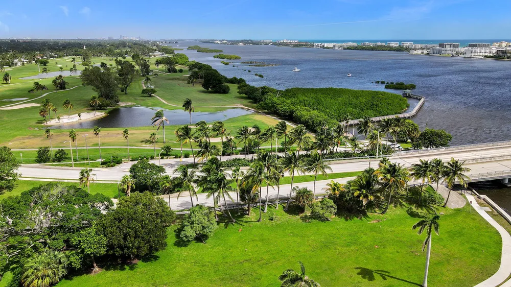 221 S Ocean Breeze, Lake Worth Beach, FL 33460