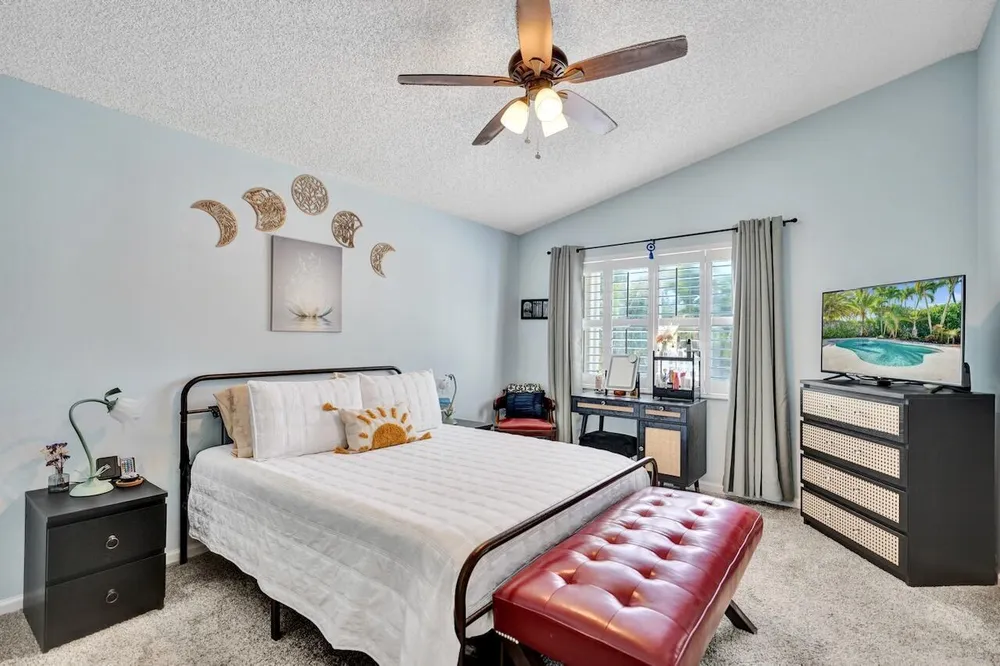 6423 Barton Creek Circle, Lake Worth Beach, FL 33463