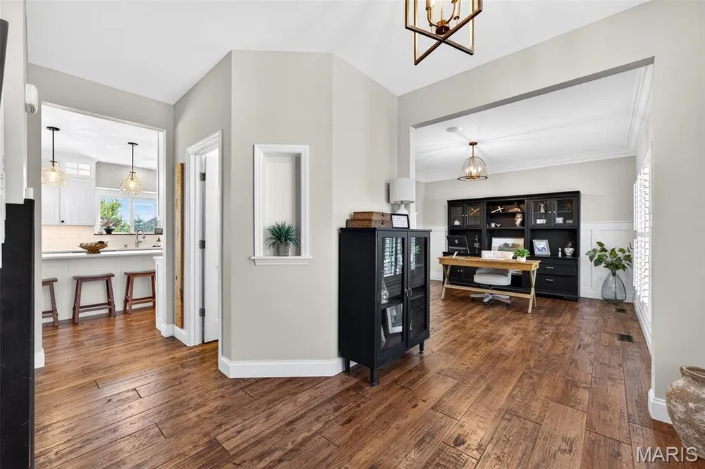 124 Central Park Ave, Wentzville, MO 63385