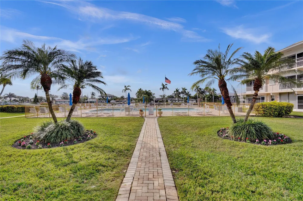 745 SE 19th Ave, Deerfield Beach, FL 33441