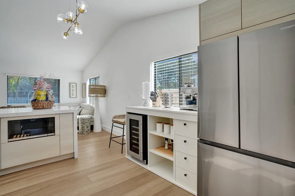 225 NE 10th St, Delray Beach, FL 33444
