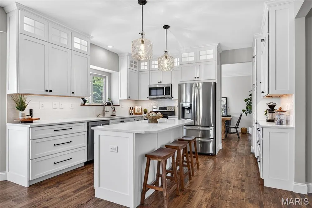 124 Central Park Ave, Wentzville, MO 63385