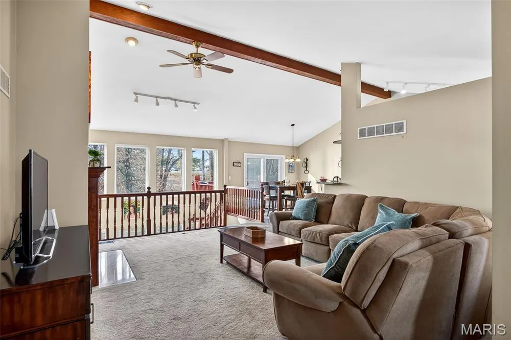 2753 Red Cedar Parc Dr S, O Fallon, MO 63368