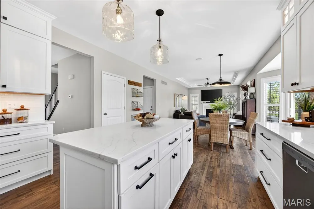 124 Central Park Ave, Wentzville, MO 63385
