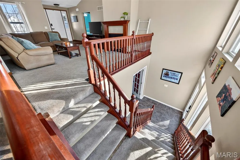 2753 Red Cedar Parc Dr S, O Fallon, MO 63368