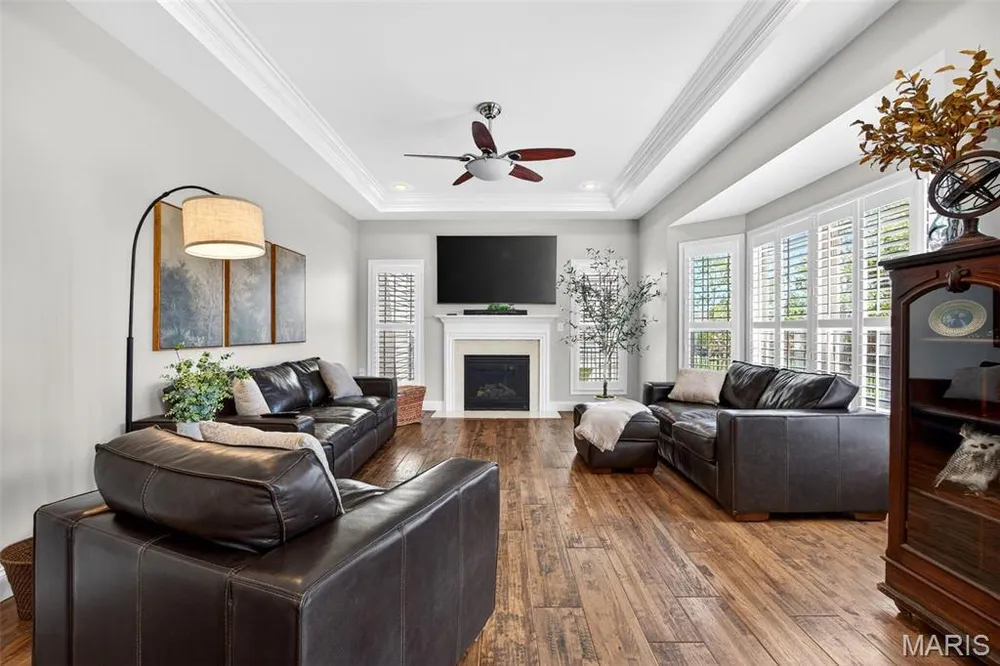 124 Central Park Ave, Wentzville, MO 63385